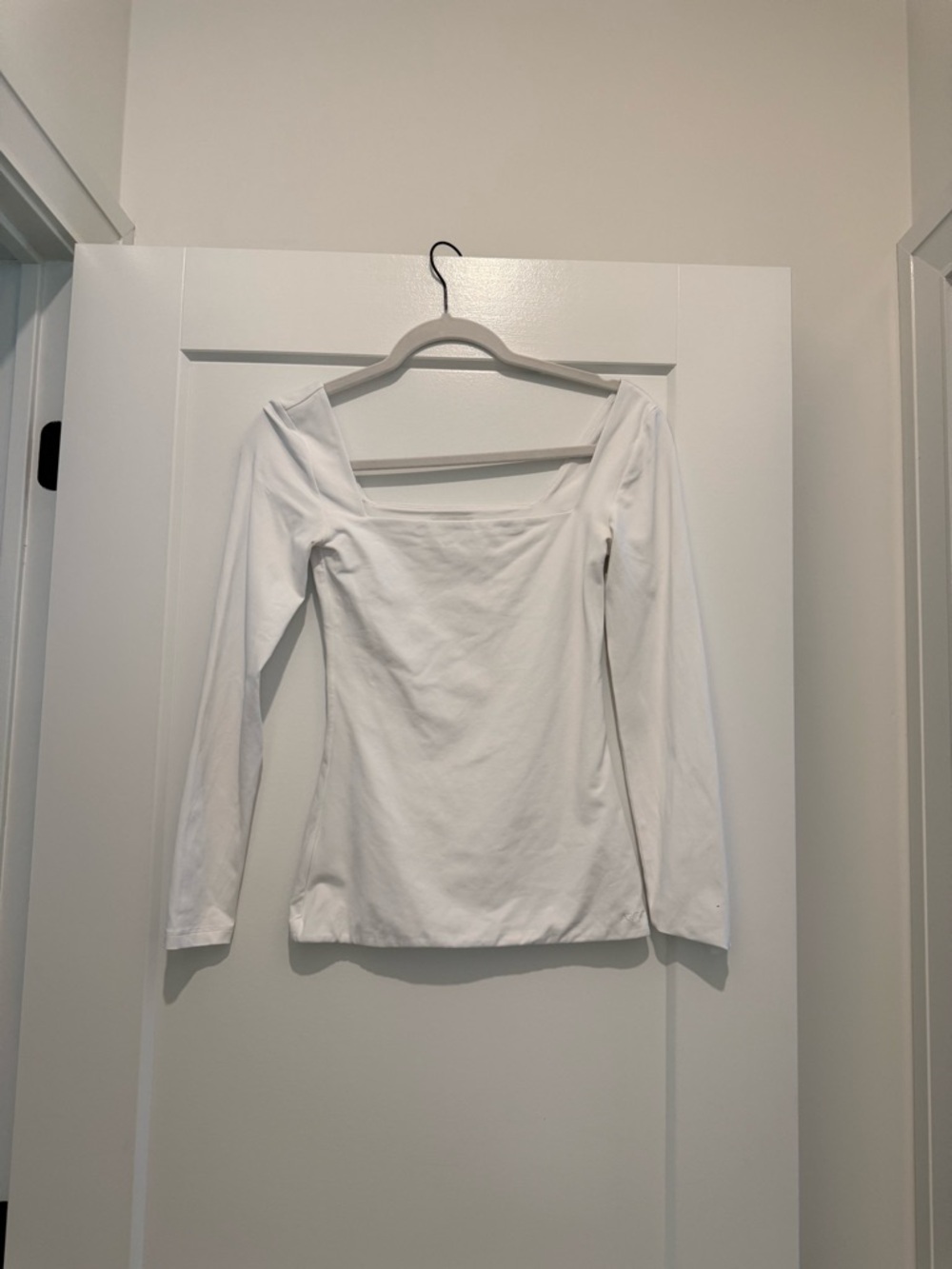 Aritzia Contour Top